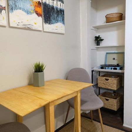 Urban Convenience Studio Flat Даллас Экстерьер фото